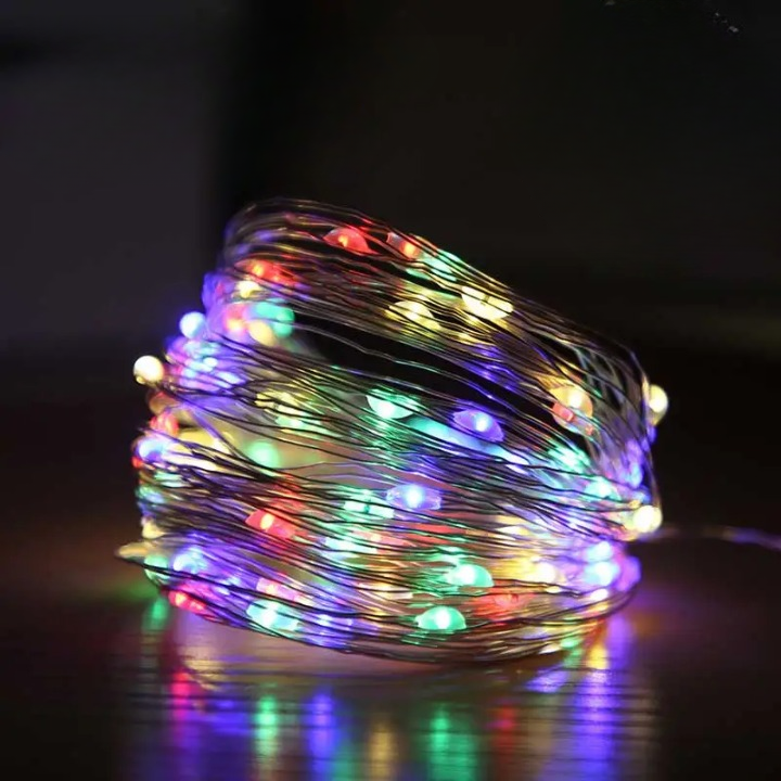Guirlande Lumineuse multicolore enroulé dans une ambiance Cocooning