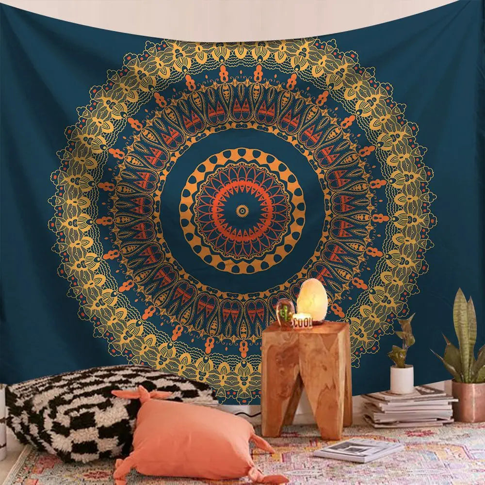 Teinture murale Boheme avec motif mandala exposé sur un mur blanc avec des guirlandes accroché au dessus