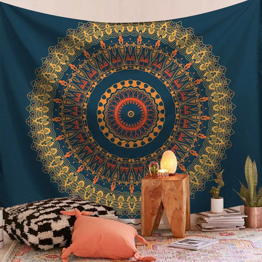 Teinture murale Boheme avec motif mandala exposé sur un mur blanc avec des guirlandes accroché au dessus